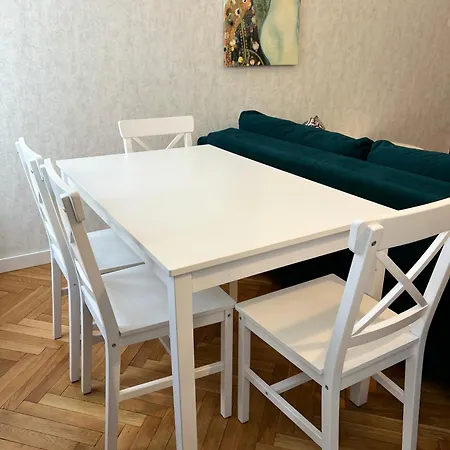 108 Centrum Varşova